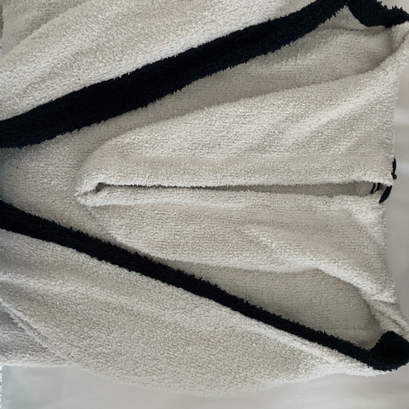 Tommy Hilfiger cream hoodie - Picture 2 of 2